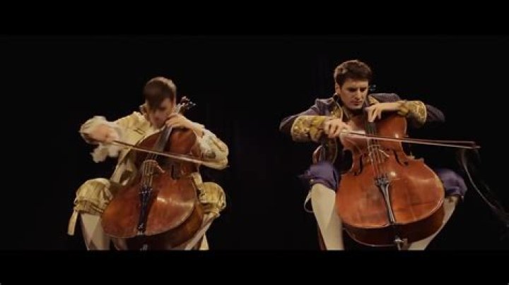 2CELLOS - Thunderstruck [OFFICIAL VIDEO] - Revenge of the Sith (Music Only)
