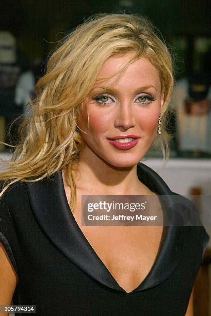 Amanda Swisten Amanda Swisten