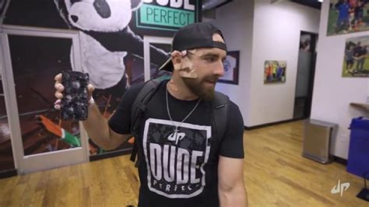 Cell Phone Stereotypes - dude perfect music playlist youtube