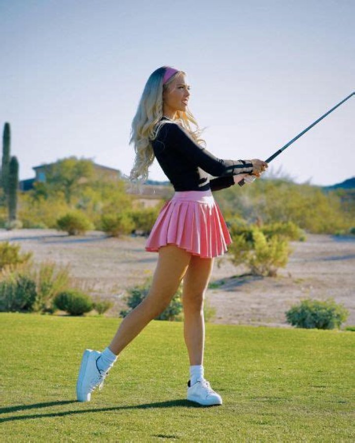Claire Hogle