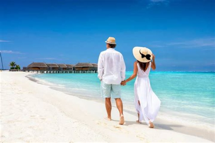 couple travel