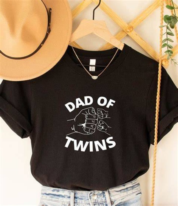 Dobre Twins T-Shirt Dobre Twins T-Shirt