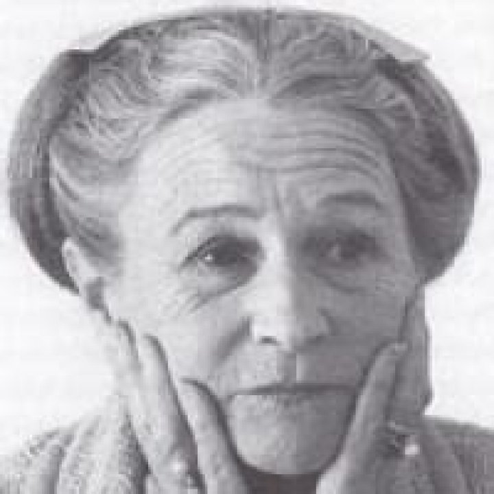 Dulcie Howes