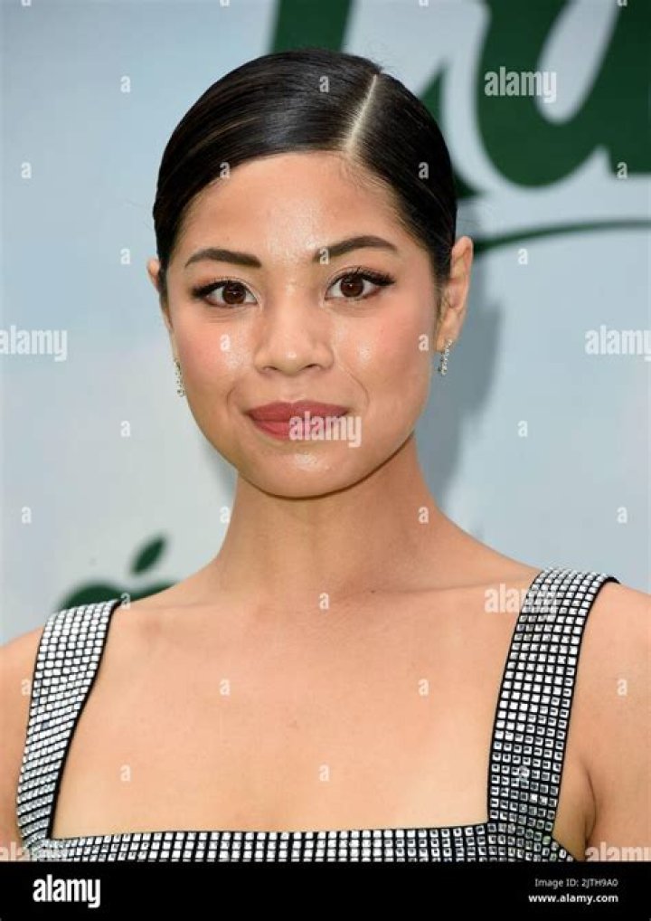 Eva Noblezada Eva Noblezada