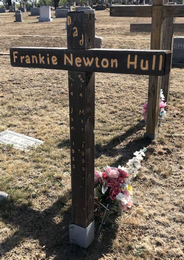 Frank Hull Death