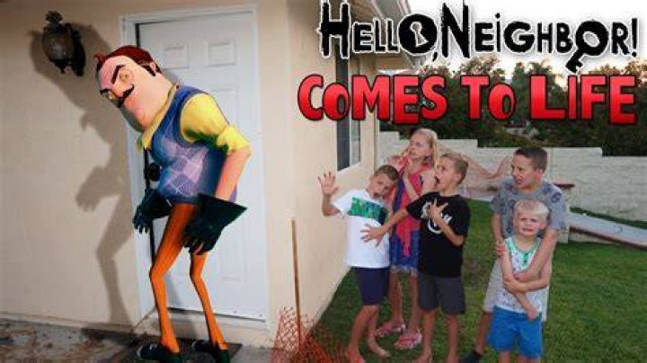 Hello Neighbor in Real Life vs Scooby Doo!!! Mystery Inc Toy Scavenger Hunt with Baldi!!! - scooby doo movie voodoo song