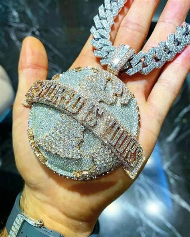 Iced Out - 2 Chainz, Lil Pump - songs from ice age continental drift