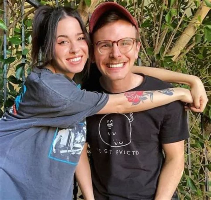iDubbbz with his wife