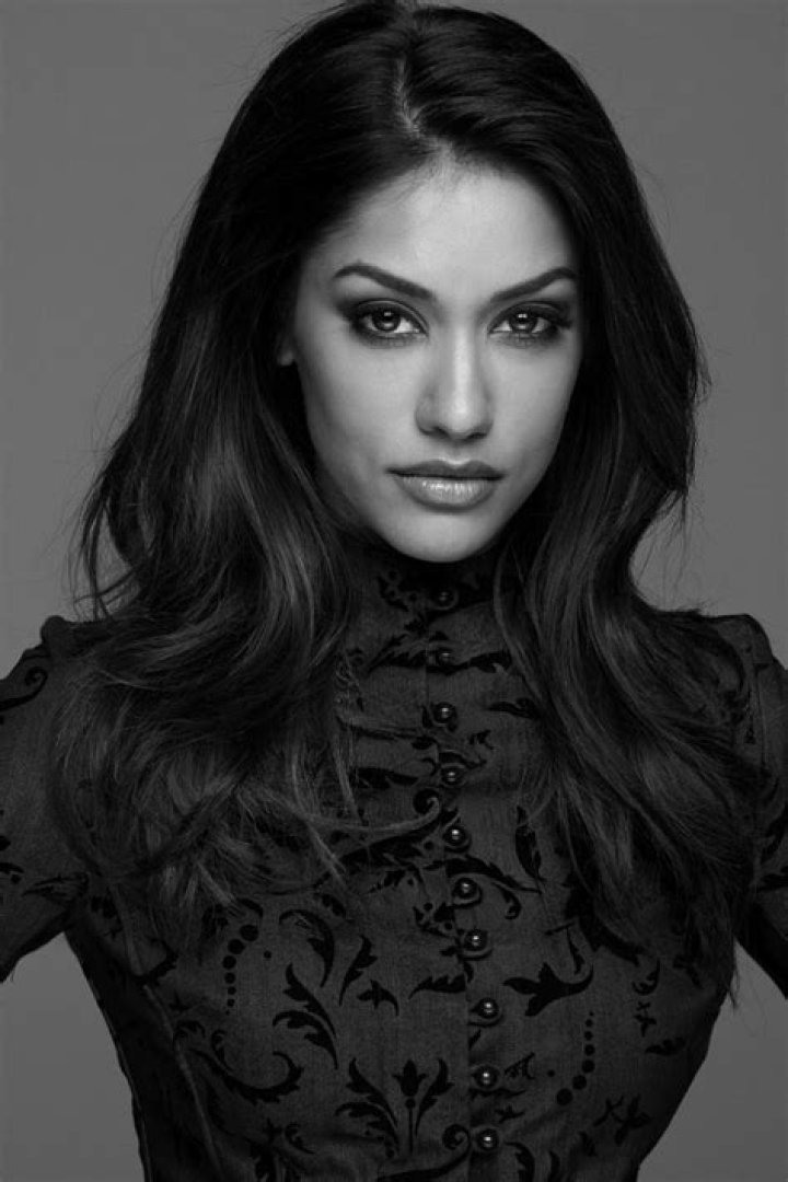 Janina Gavankar