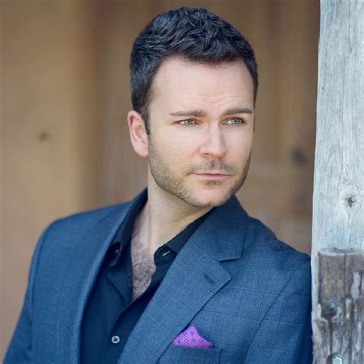 Joshua Hopkins
