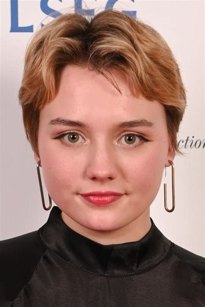 Kizzy Edgell Biography