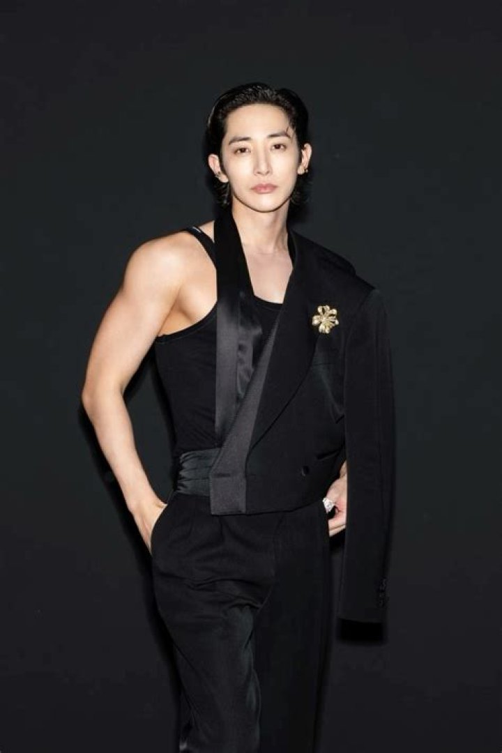 Lee Soo-hyuk Lee Soo-hyuk