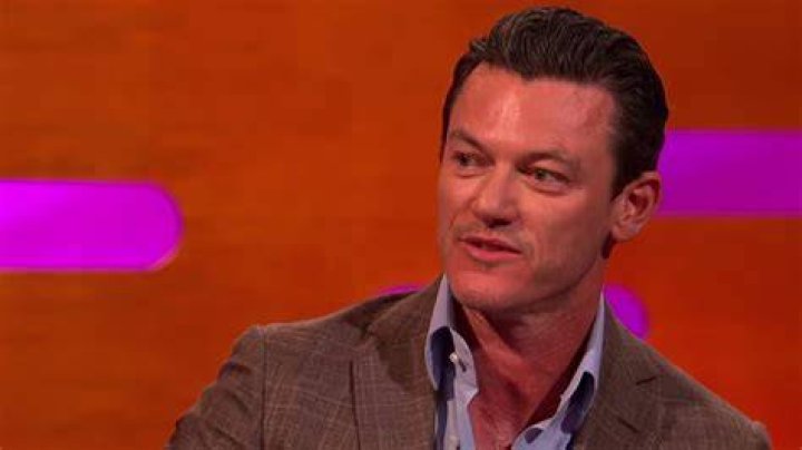 luke evans’ relationship luke evans’ relationship