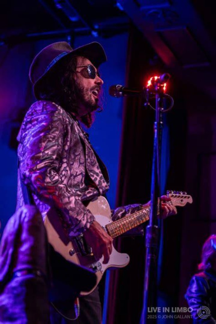 mike campbell in concert