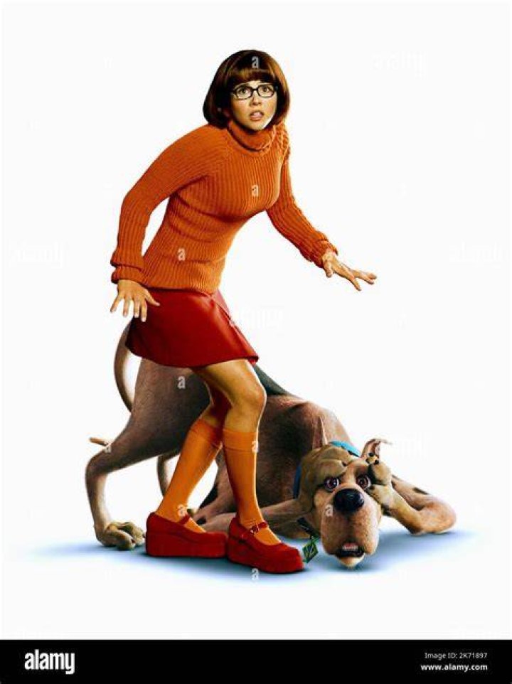 Scooby Doo 2002 Velma's and Daphne's demons come out then the gang switch body's - scooby doo movie voodoo song