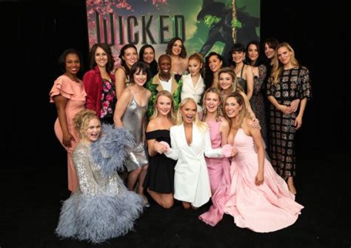 Show Clip - Wicked - "Popular" - Original Cast - songs from wicked in order