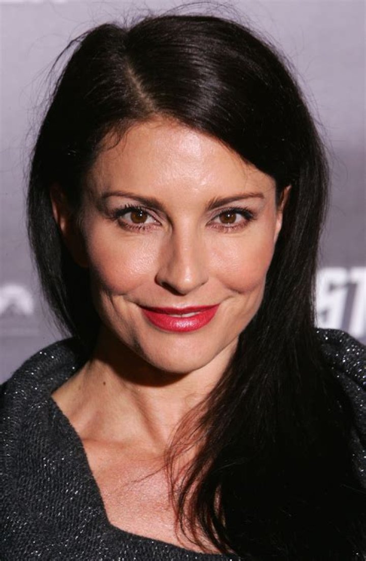 Simmone Mackinnon Simmone Mackinnon