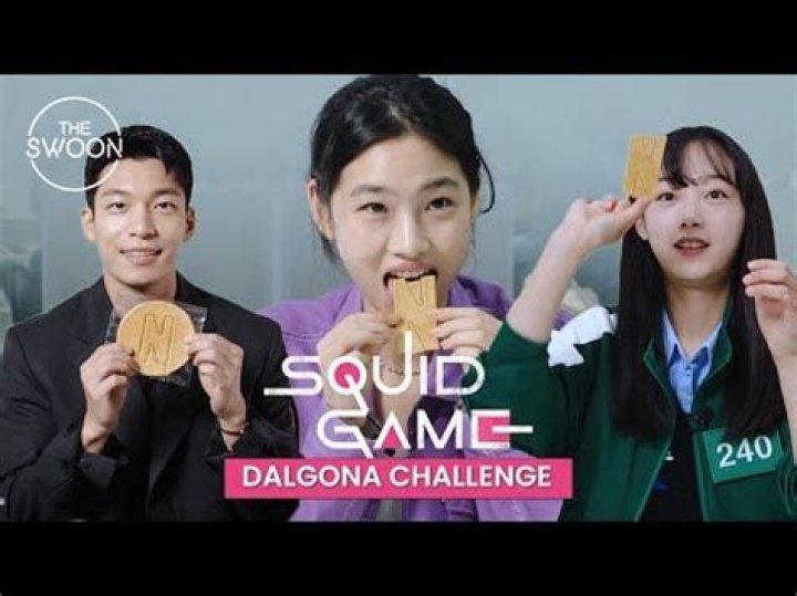 Squid Game stars take on the Dalgona Challenge [ENG SUB] - 8 Seconds Soundtrack