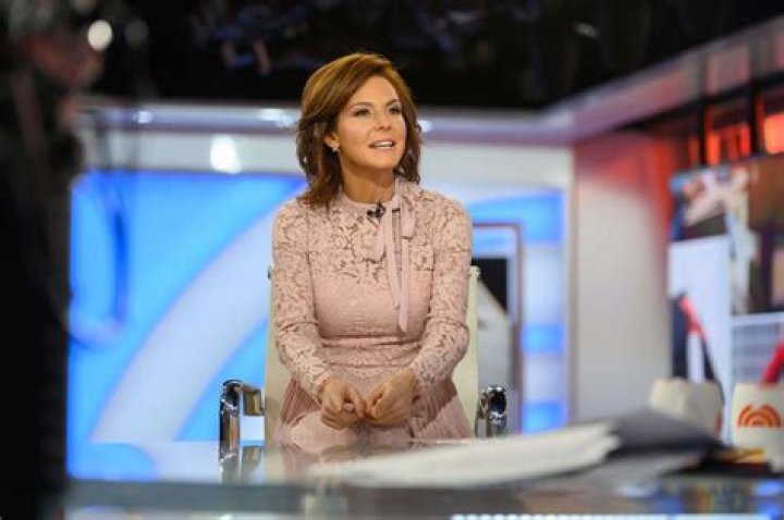 Stephanie Ruhle bio