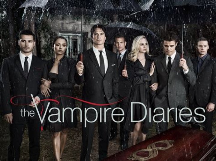 The Vampire Diaries - Give me love - songs from vampire diaries season 3