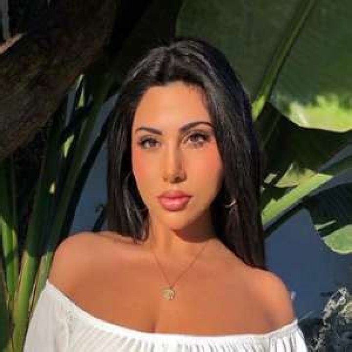Yasmin Kavari Yasmin Kavari