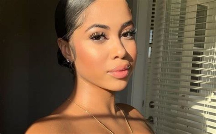 Yasmine Lopez Yasmine Lopez
