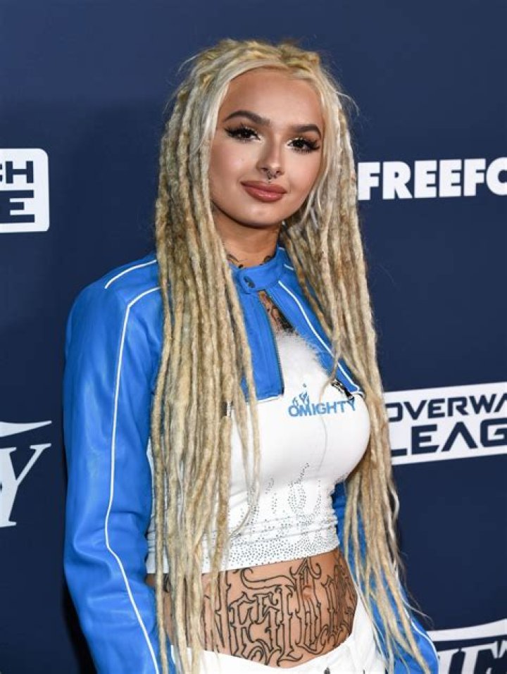 Zhavia Ward's Photo